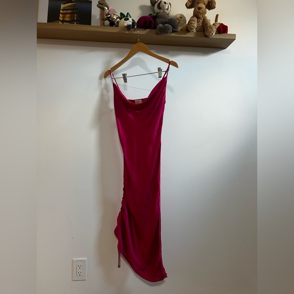 Wilfred “ Fushia Slip Dress” size small - Picture 3 of 6